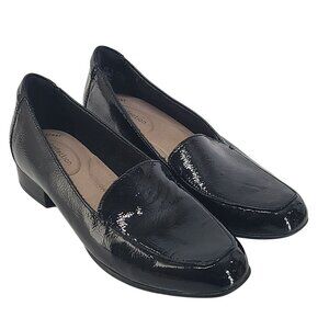 Clarks Women's Juilaet Lora oafers Black Patent Leather  Size 8 Office Work